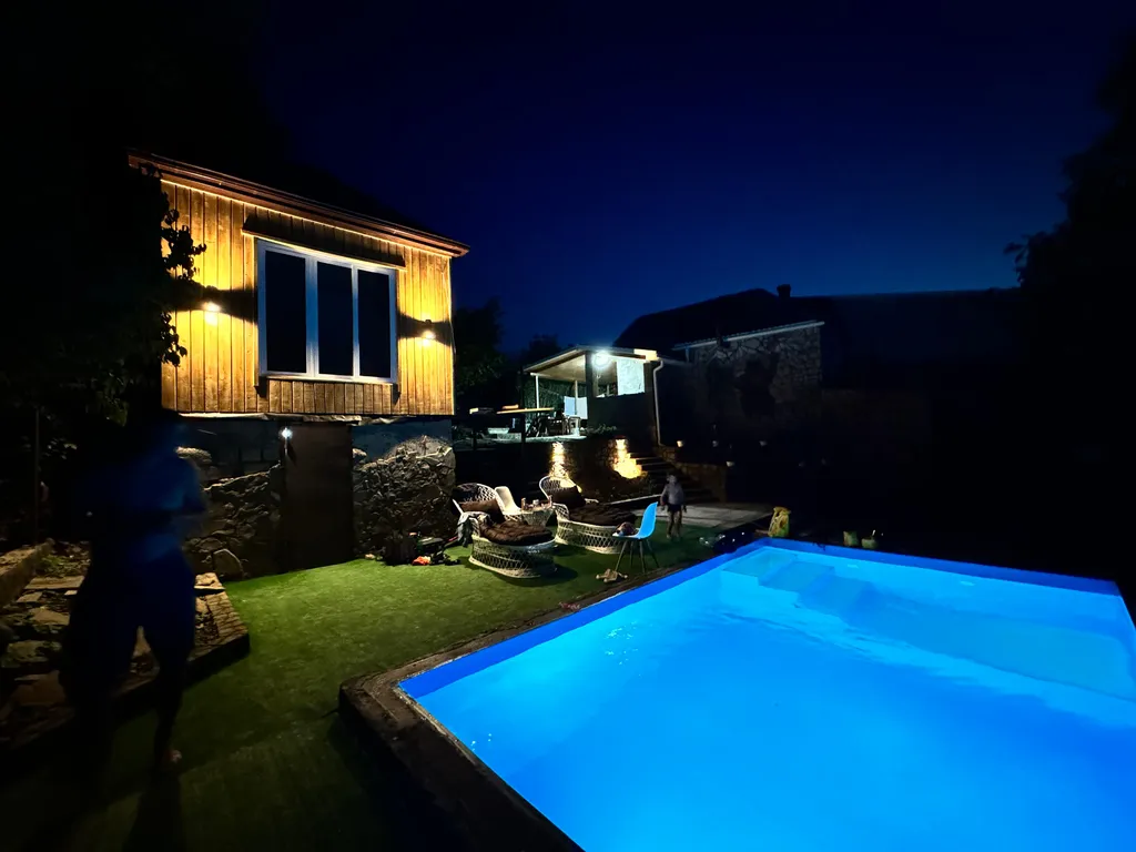 Коттедж Дом с тёплым бассейном — аренда посуточно в Каменномостский