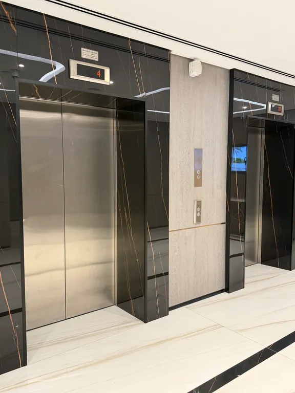 Студия с видом на море