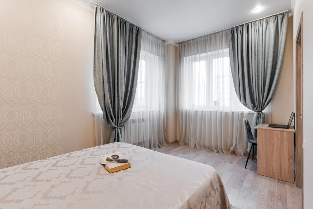 Двушка в центре до 6 человек отчетные документы, ориентир башня париж