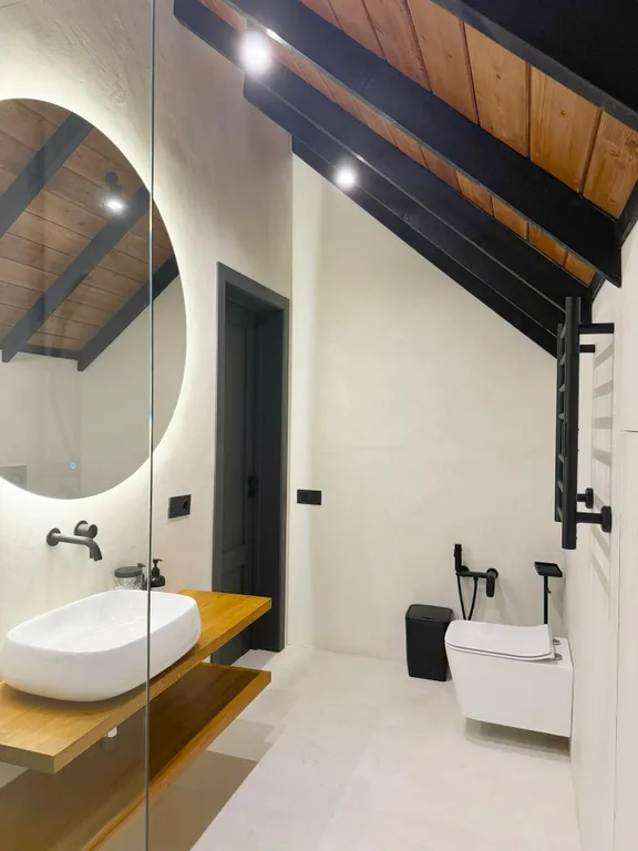 Уютный дом Elovoye в сердце леса с уличным спа-бассейном