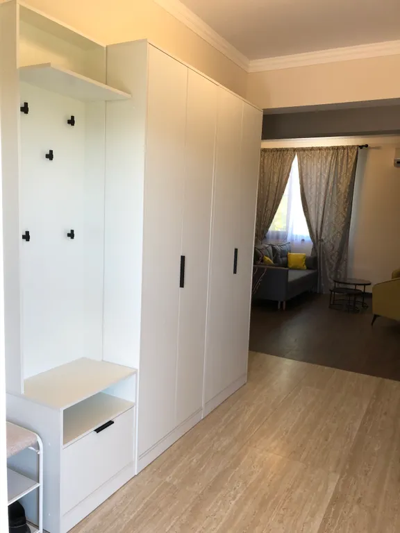 Уютная евро-трехкомнатная квартира с евроремонтом