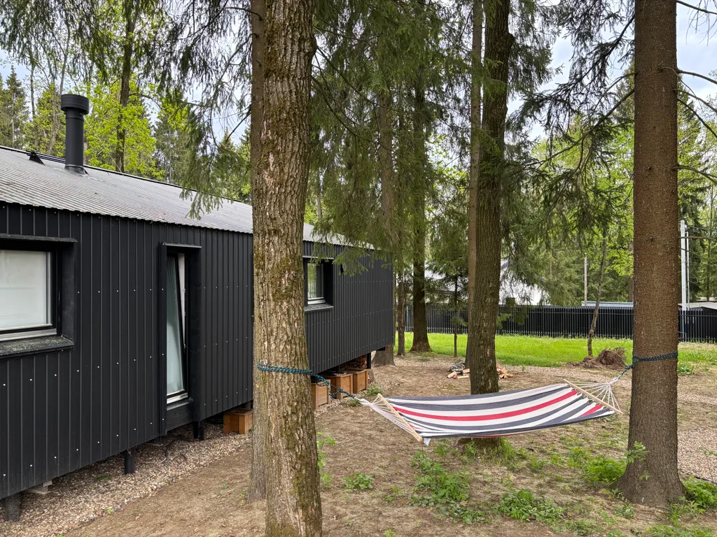 Стильный домик в лесу рядом с Икшинским водохранилищем