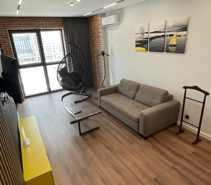 Апартамент лофт Левый берег