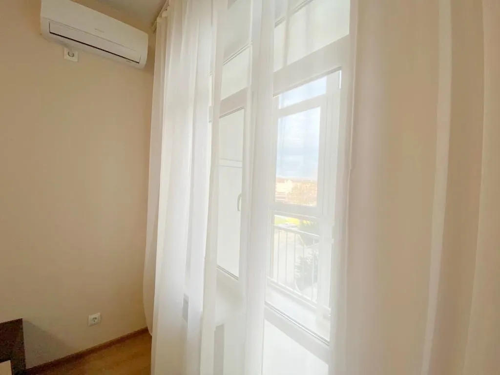 Апартамент на первой береговой линии моря с парковкой