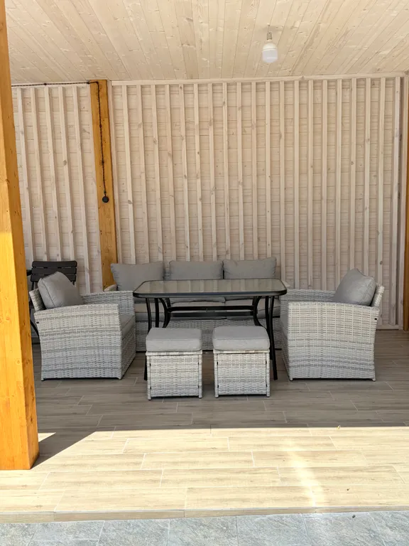 Домик с видом на море