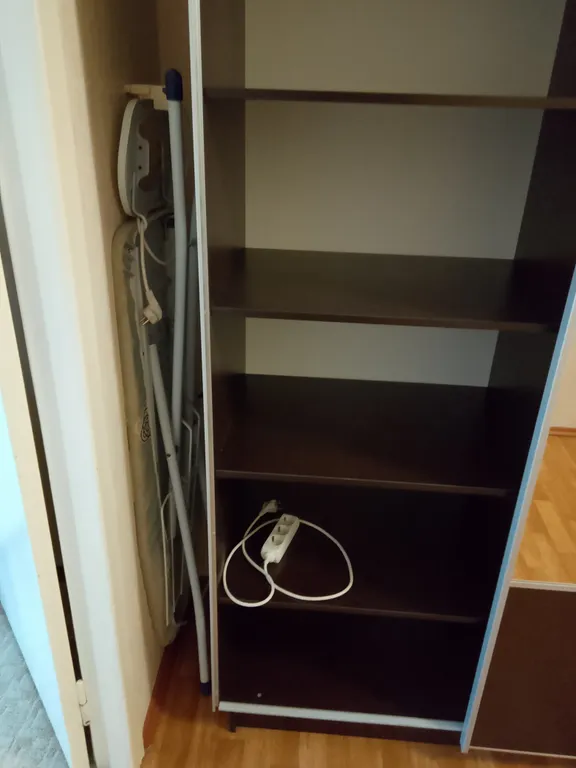 Удобная квартира в Центре, кухня 11 метров и большая открытая лоджия.