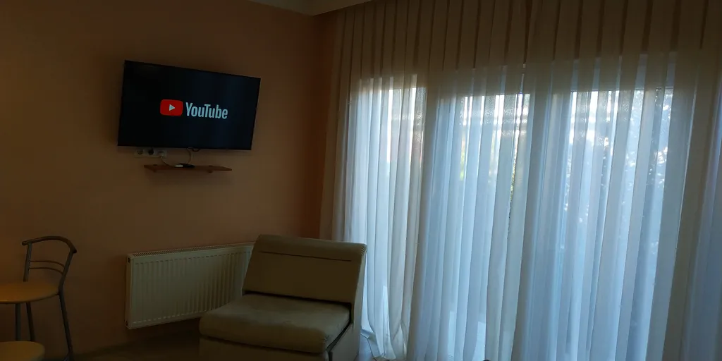 Судия в 600 метрах от моря в центре Адлера