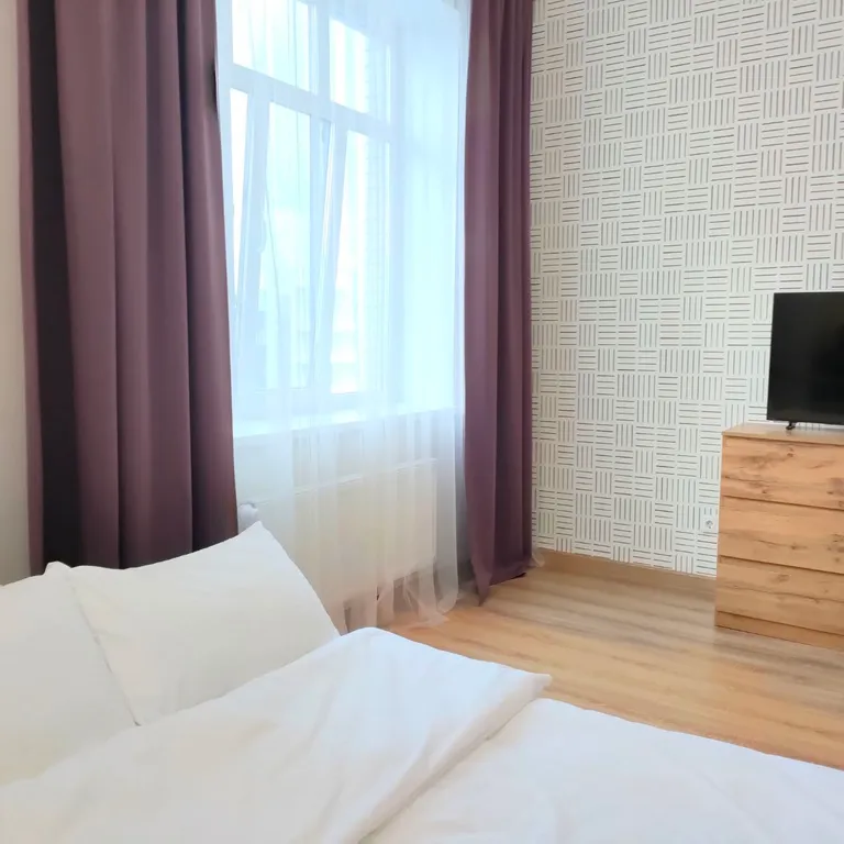 Стильная чистая квартира рядом с Куполом, Ледовым дворцом