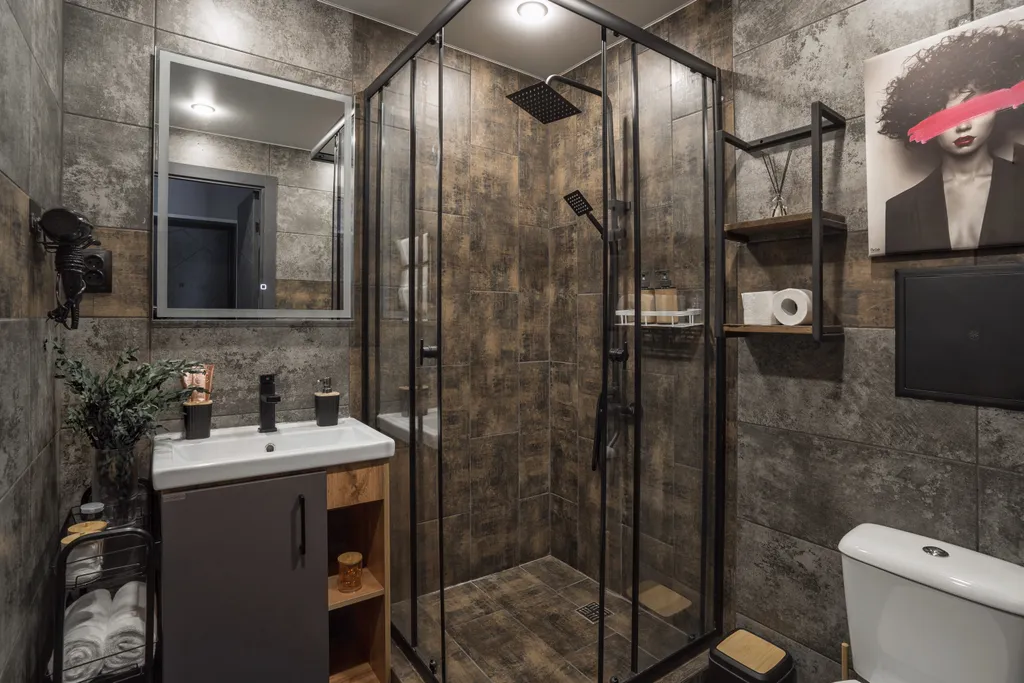 Красивая двухкомнатная квартира формата Евро рядом с набережной пруда