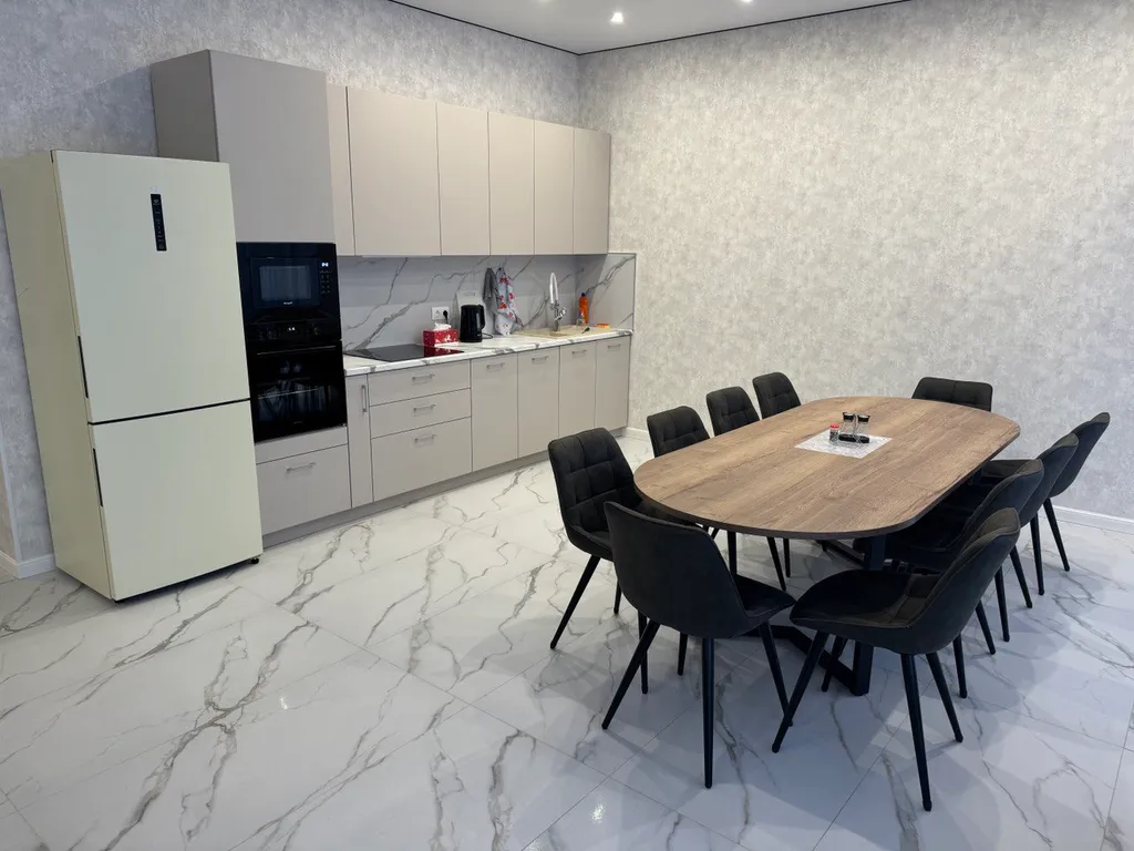 Двухэтажный дом с баней на дровах и мангальной зоной