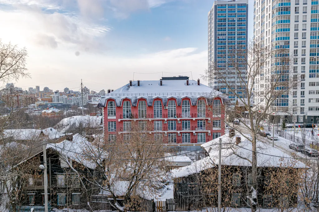 Уютная студия у цирка