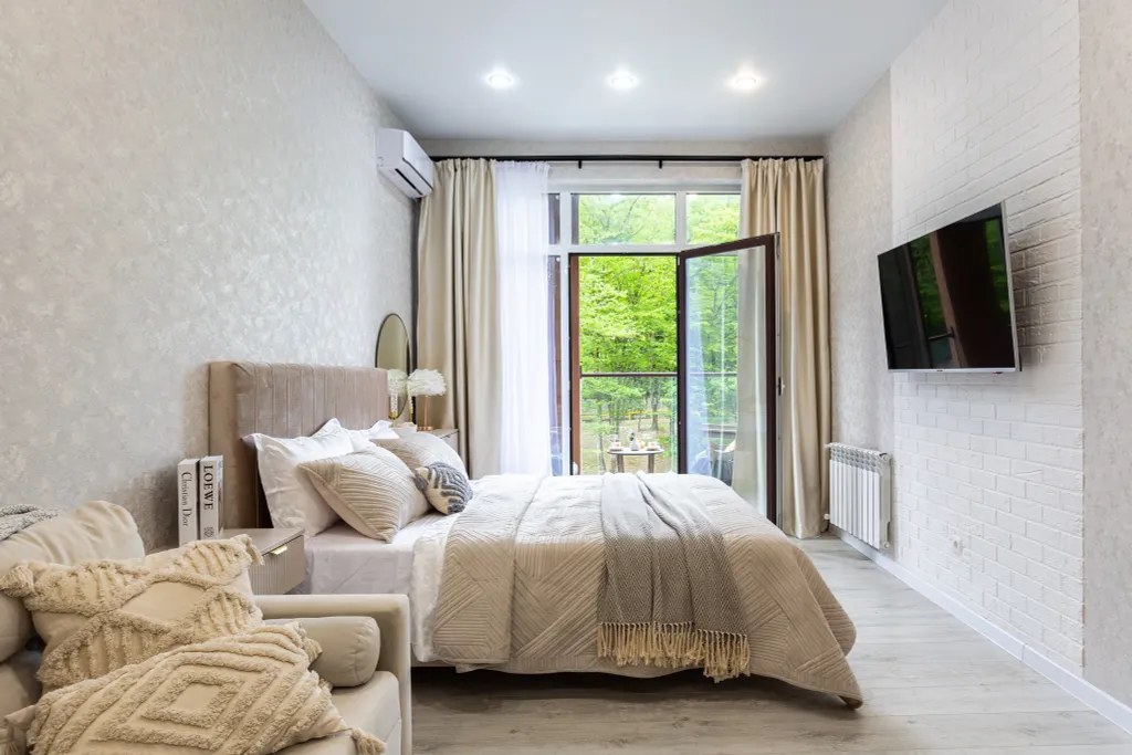 Студия с балконом и видом на лесопарк