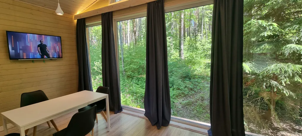 Дом с видом на лес