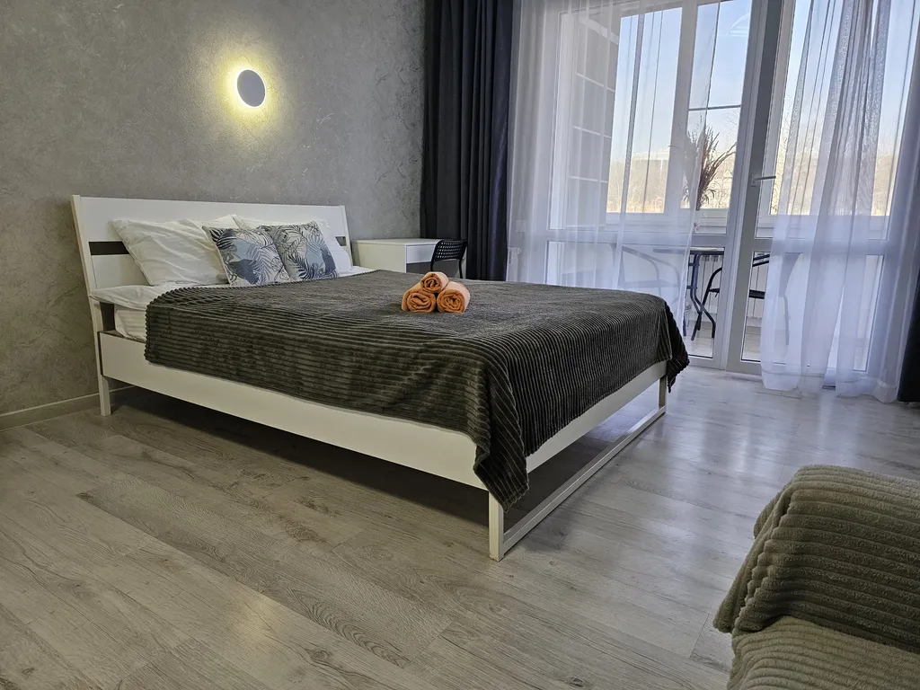 Квартира Квартира Уютная и красивая студия 36м на озере — Горячий Ключ