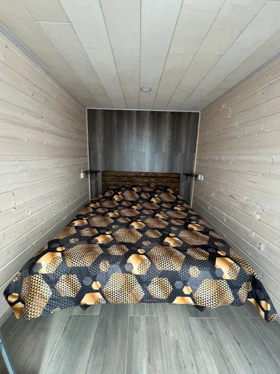 Коттедж Модульный коттедж на самом берегу реки — Ручьи