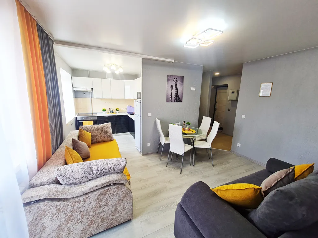 Позитивная 3-комнатная студия у жд вокзала