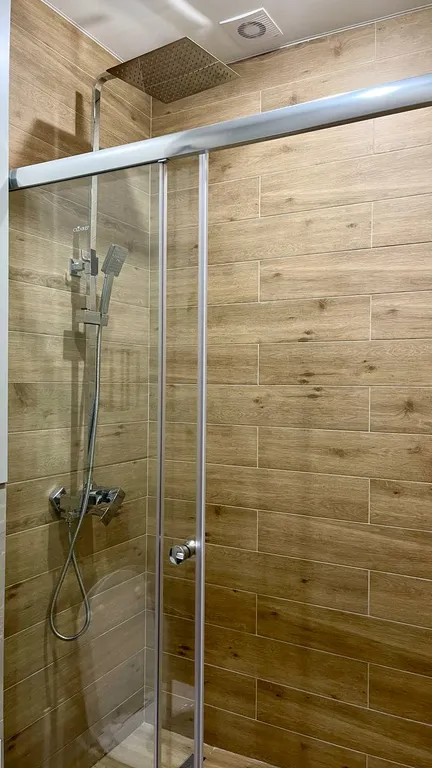 Дизайнерская видовая квартира с террасой и камином