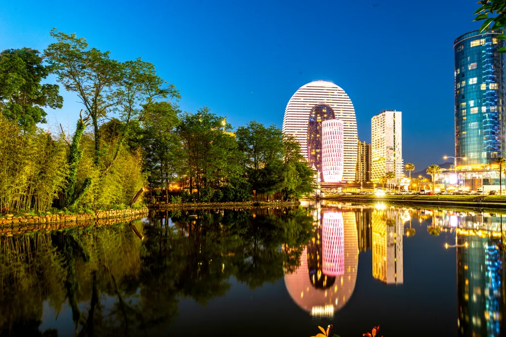 Sea Dreams - Enchanting Views of the Singing Fountains and Sunset