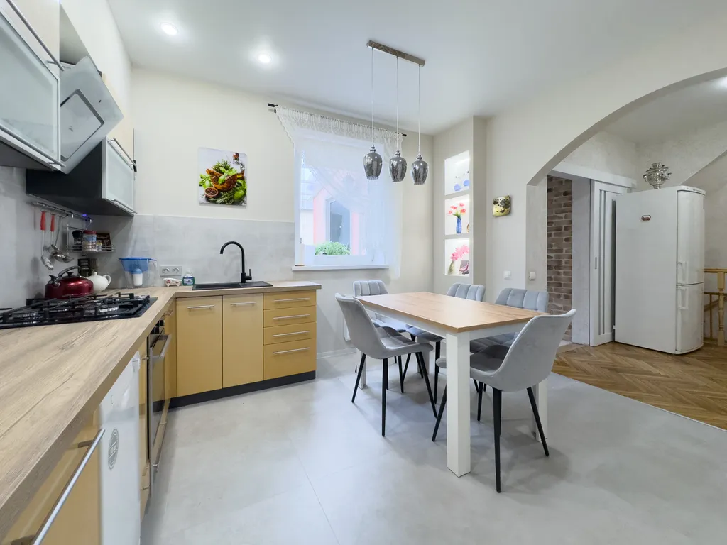 Квартира Уютная квартира в частном доме с зелёным садом — Светлогорск