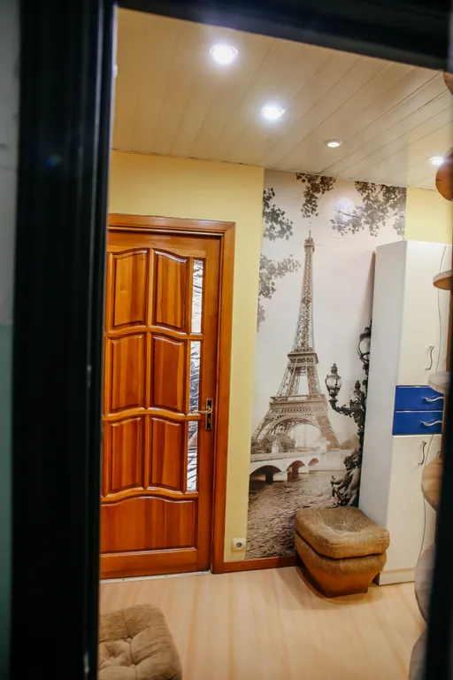 Двухкомнатная квартира рядом с жд станцией