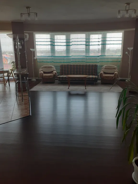 Квартира 3-комнатная Квартира — Ейск