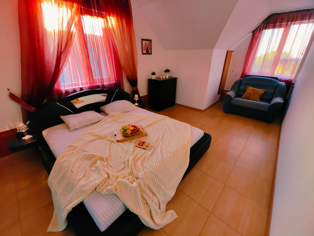 Двухкомнатные пятиместные апартаменты с мини-кухней без балкона