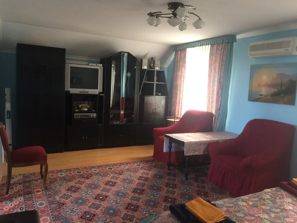 Коттедж Гостевой дом у Анны с видом на море, горы и лес — Кацивели