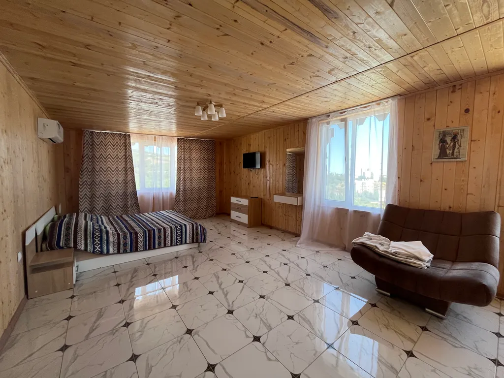 Просторные апартаменты 170 кВ м с 2 озерами и лаунж зоной