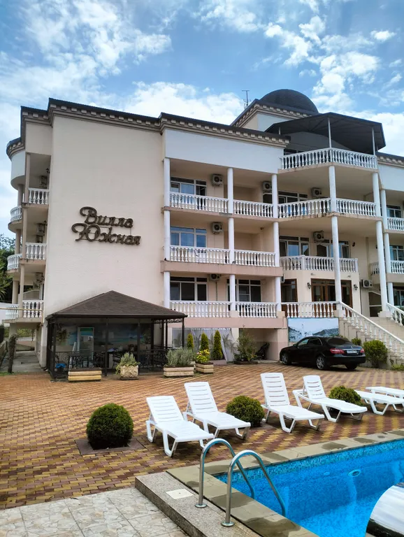 Уютная квартира с бассейном