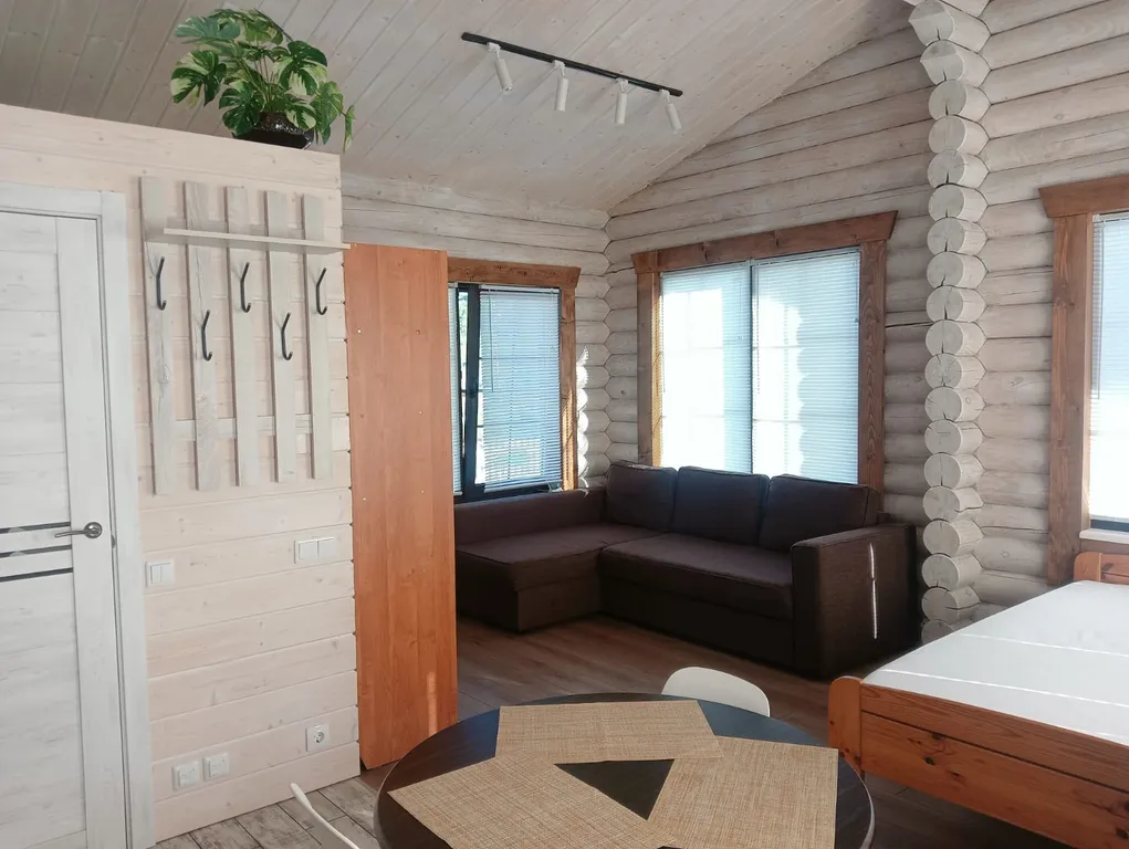 Уютный домик в черте города