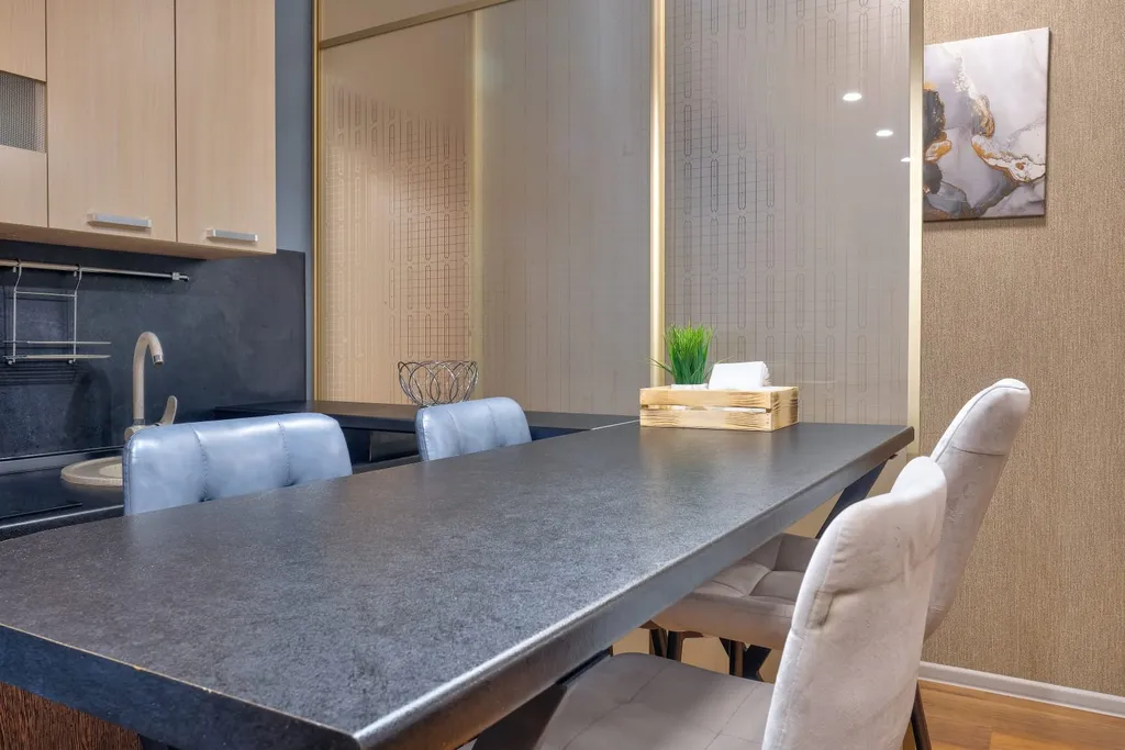 Просторные евродвухкомнатные апартаменты у Кафедрального собора