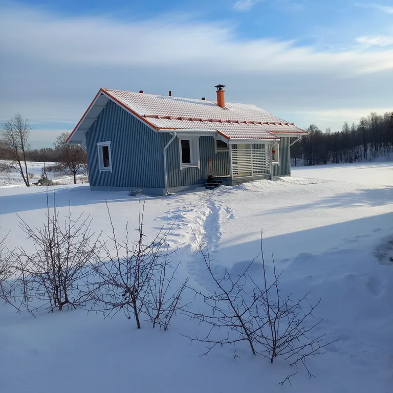 Дом с видом на озеро