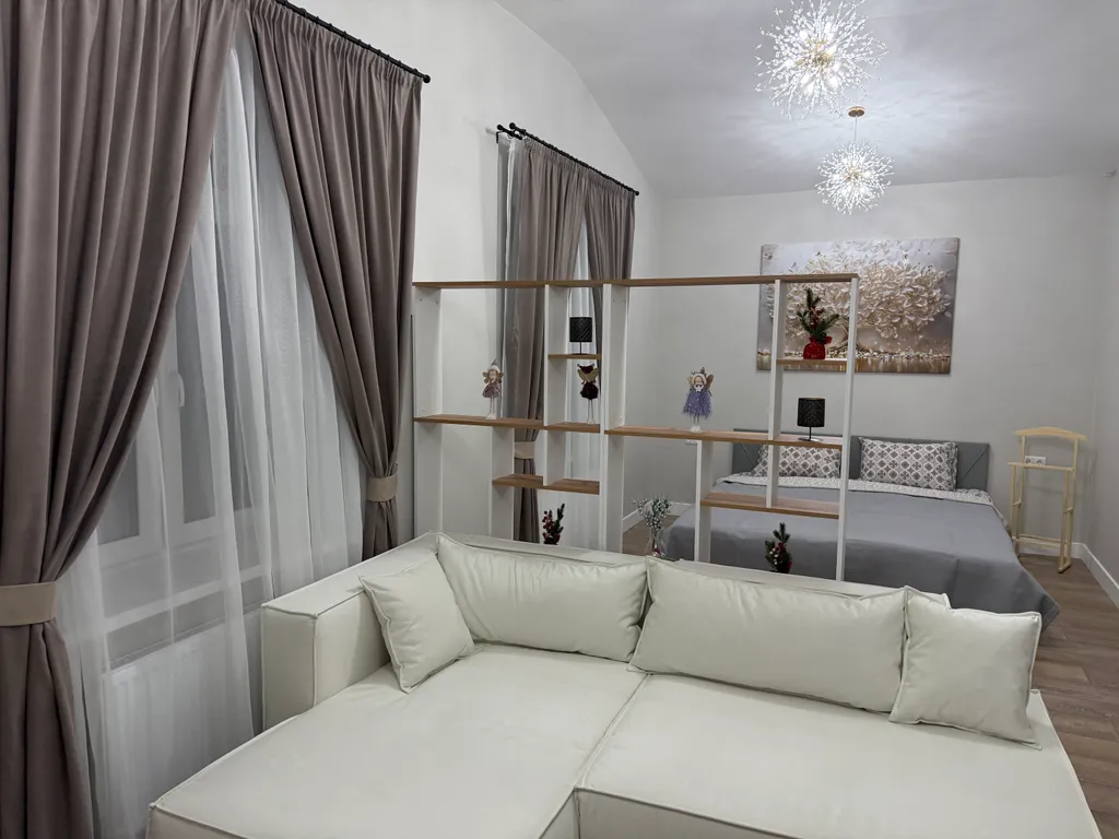 Уютный дом у леса