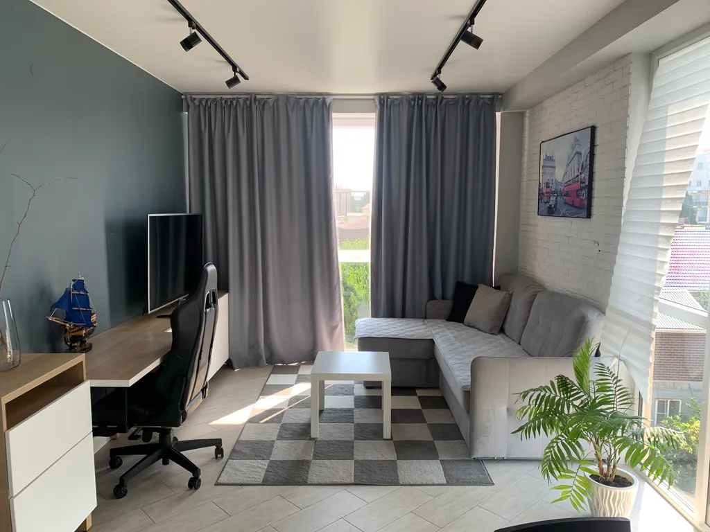 Уютная квартира в центре — аренда посуточно в Адлер