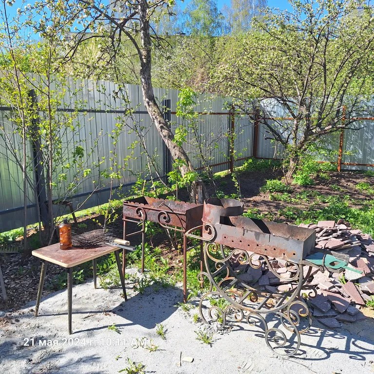 Уютный дом в черте города