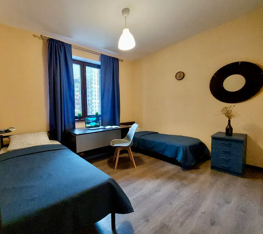 Трёхкомнатная квартира возле метро