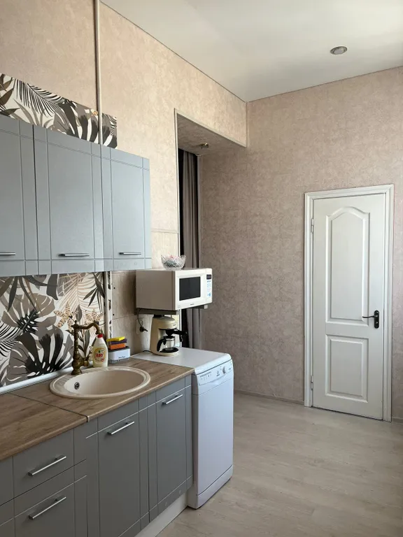 Атмосферная квартира в дореволюционном доме в центре