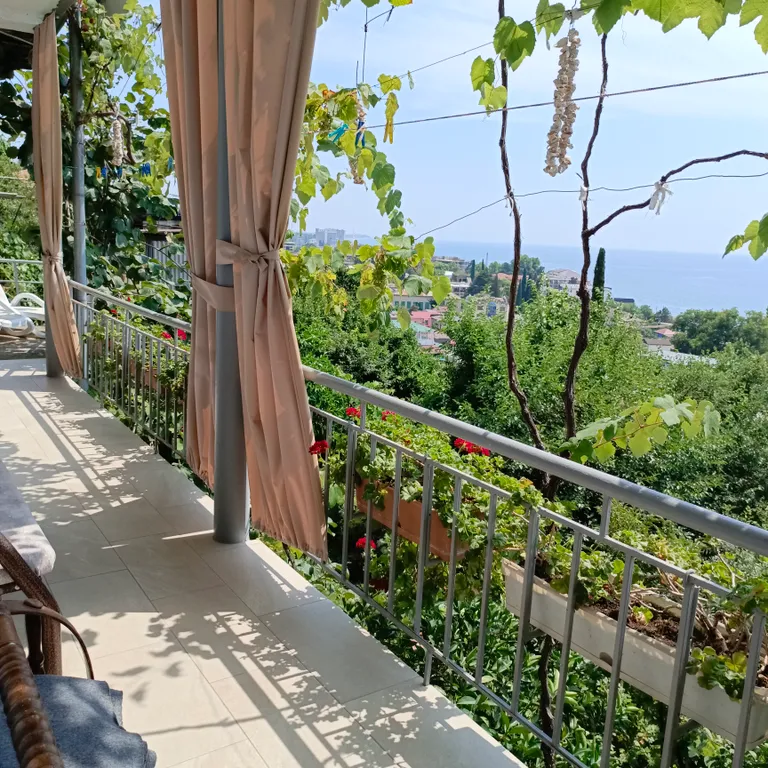 Квартира 2-комнатная Квартира — Гагра