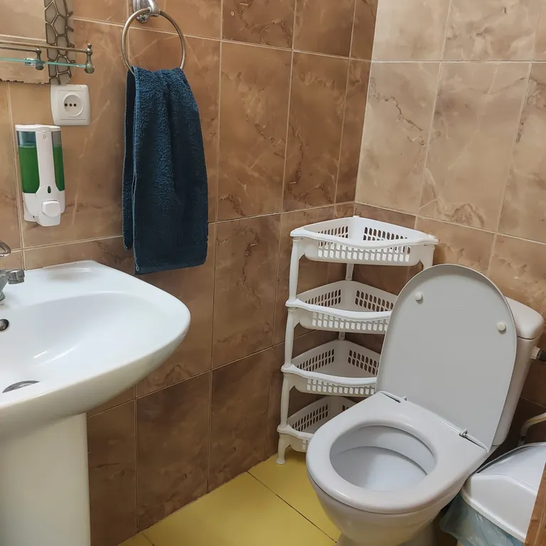 Крымский дворик у моря