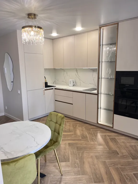 Квартира с современным ремонтом, со всем необходимым для проживания