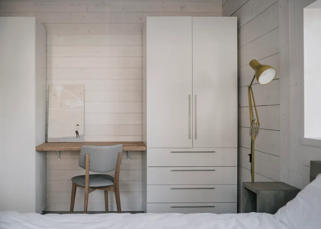 Загородный дом с просторной террасой и баней