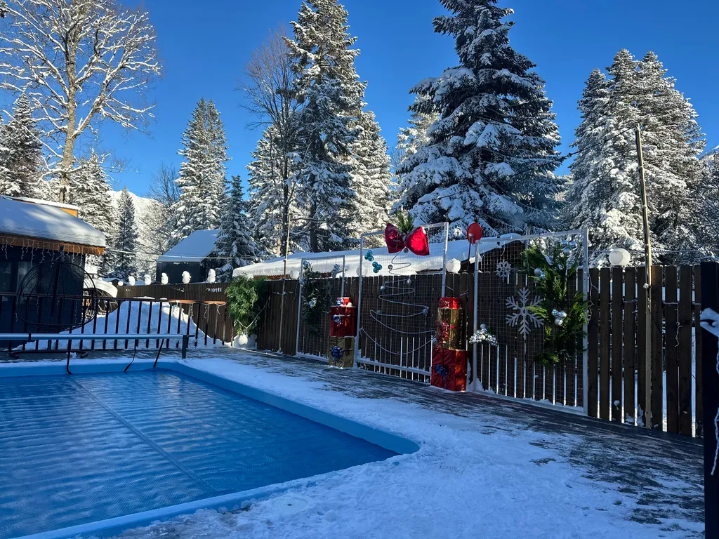 А-фрейм 2 с видом на горы и лес