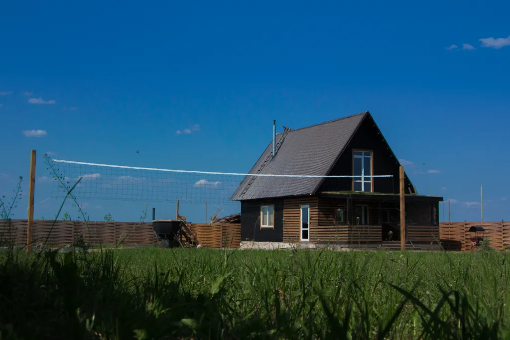 Коттедж Уютный домик с баней и горячей купелью — аренда посуточно в Минск