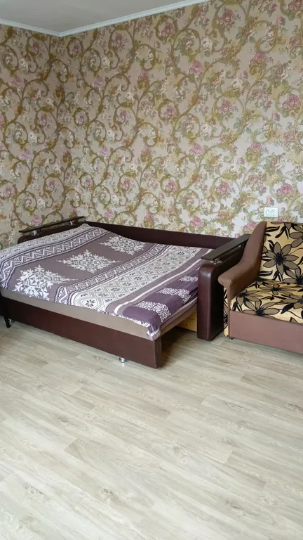 Уютная однокомнатная квартира с видом на горы в 15 минутах от моря