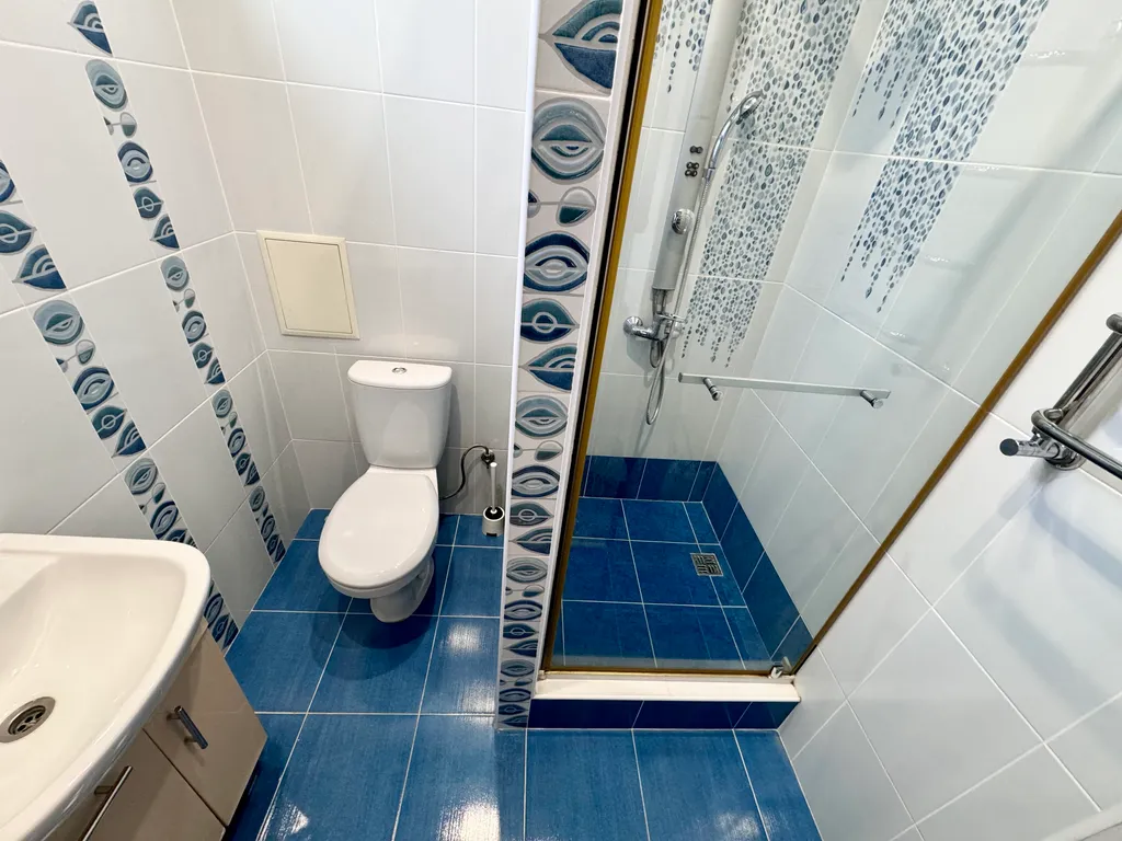 3-этажный дом с садом недалеко от моря