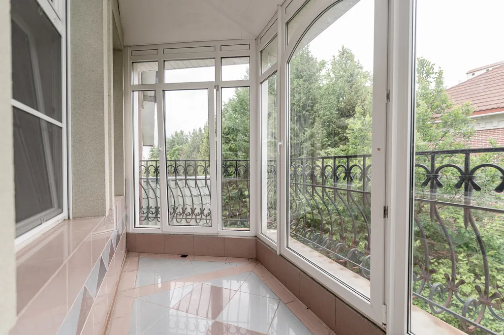 Коттедж с бассейном и сауной в Красногорске