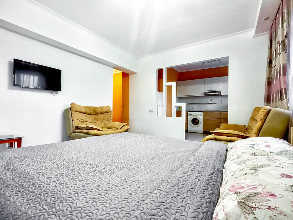 Квартира в самом центре для туристов и командированных с видом на горы