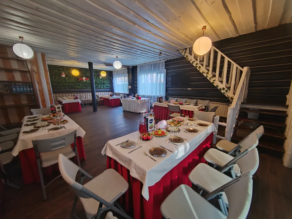 Коттедж возле горячих источников до 25 человек