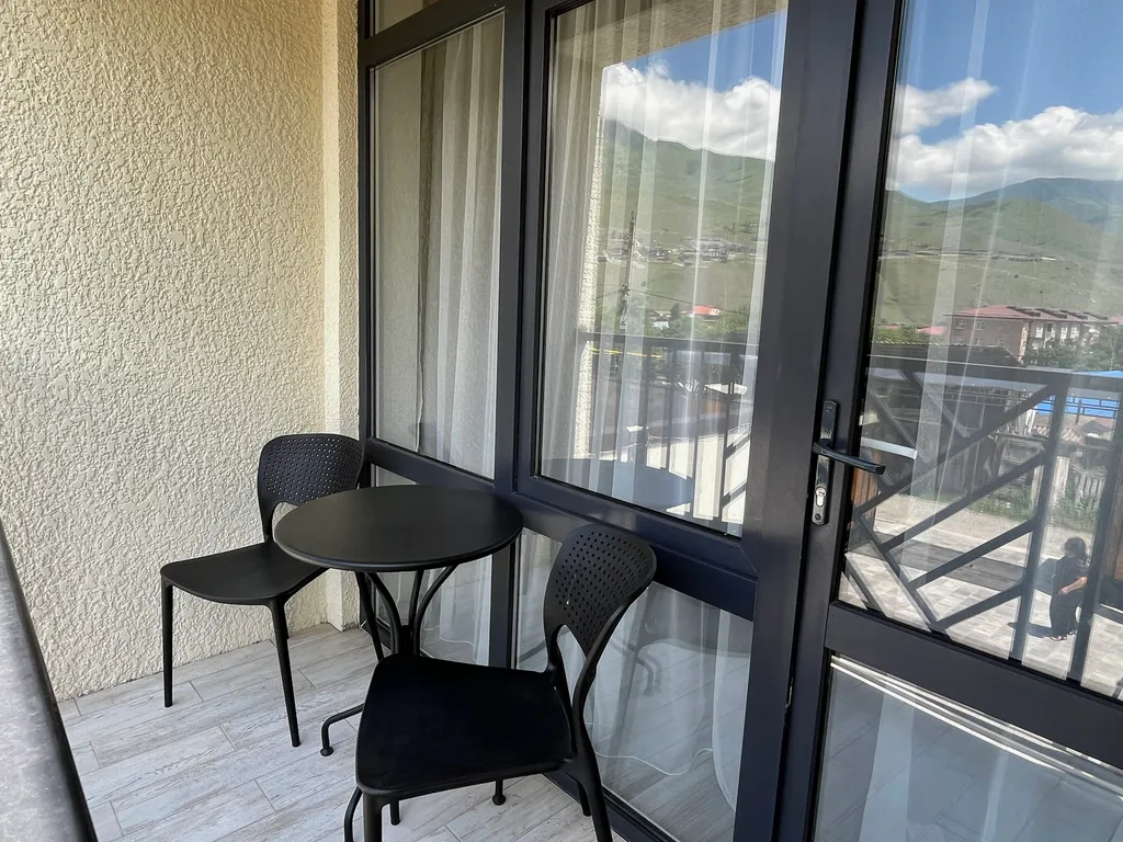 Уютный дом с видом на горы