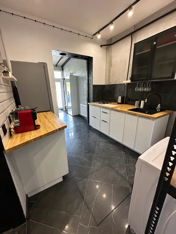 Коттедж Однокомнатный Loft-таунхаус с отдельным входом и личным двориком — Нахабино